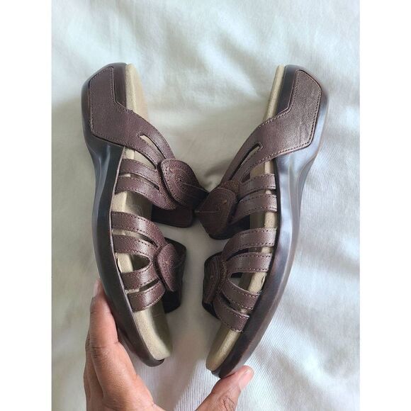 Aravon Kendall Slide Sandals Women's US 8B Brown Leather Upper Comfort WSK10BZ - Picture 3 of 6